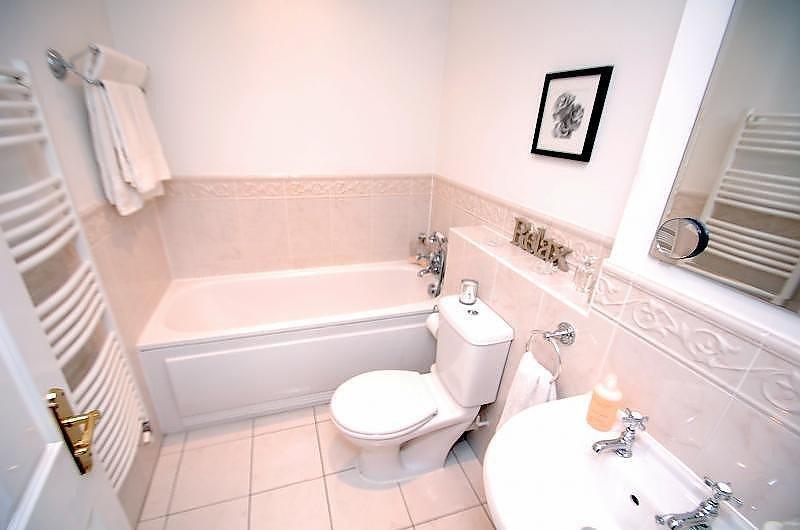 En-Suite Bathroom