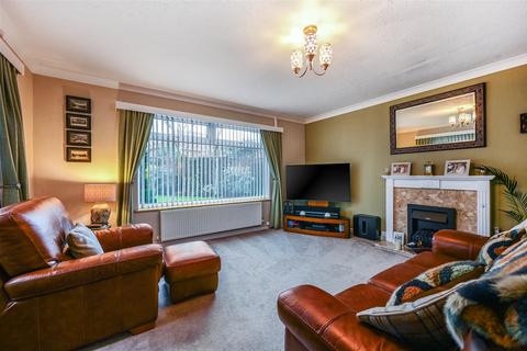 2 bedroom detached bungalow for sale, Roselands, Bexhill-On-Sea