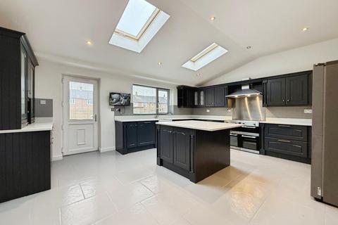 4 bedroom semi-detached house for sale, Midland Road, Bramhall