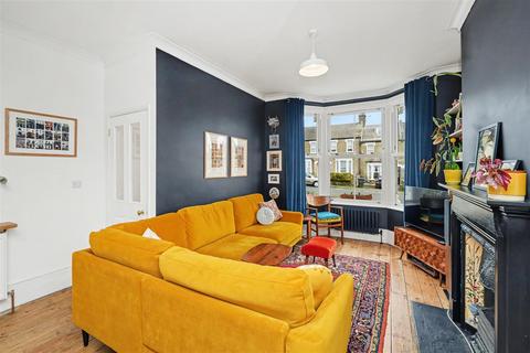3 bedroom terraced house for sale, Gordon Hill, Enfield