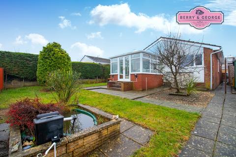 undefined, Bryn Eithin, Pentre Halkyn CH8
