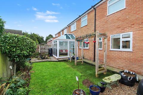 4 bedroom semi-detached house for sale, Springwell Close, Leicester LE8