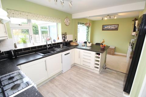 4 bedroom semi-detached house for sale, Springwell Close, Leicester LE8