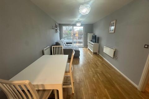 2 bedroom apartment for sale, Wooldridge Close, Bedfont