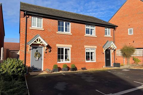 3 bedroom semi-detached house for sale, Firecrest Way, Kelsall, CW6