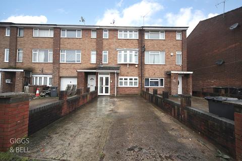 3 bedroom terraced house for sale, Tenby Drive, LU49BN