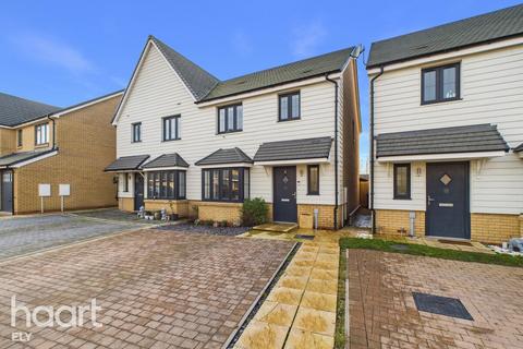 3 bedroom semi-detached house for sale, Hares Run, Fordham