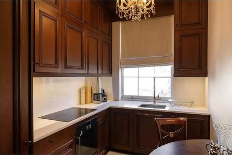 2 bedroom apartment for sale, Eaton Square, London