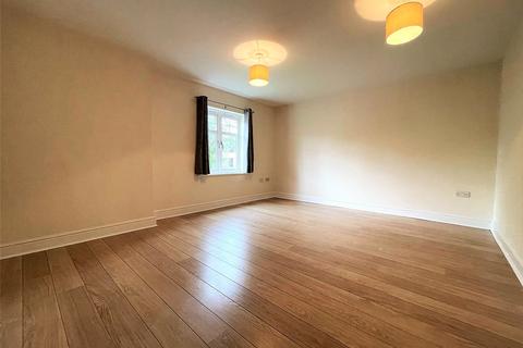 2 bedroom flat to rent, Douglas Court, Fleet GU51