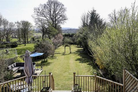 4 bedroom detached house for sale, Hilders Lane, Edenbridge TN8