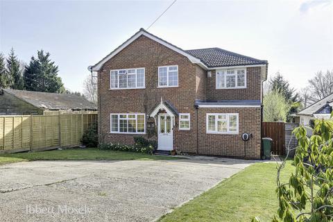 4 bedroom detached house for sale, Hilders Lane, Edenbridge TN8