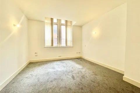 1 bedroom in a house share to rent, Pooley Green Road, Egham TW20