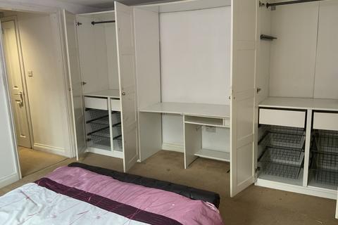 undefined, Pooley Green Road, Egham TW20