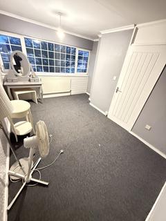 3 bedroom terraced house to rent, Tobruk Walk, Willenhall WV13