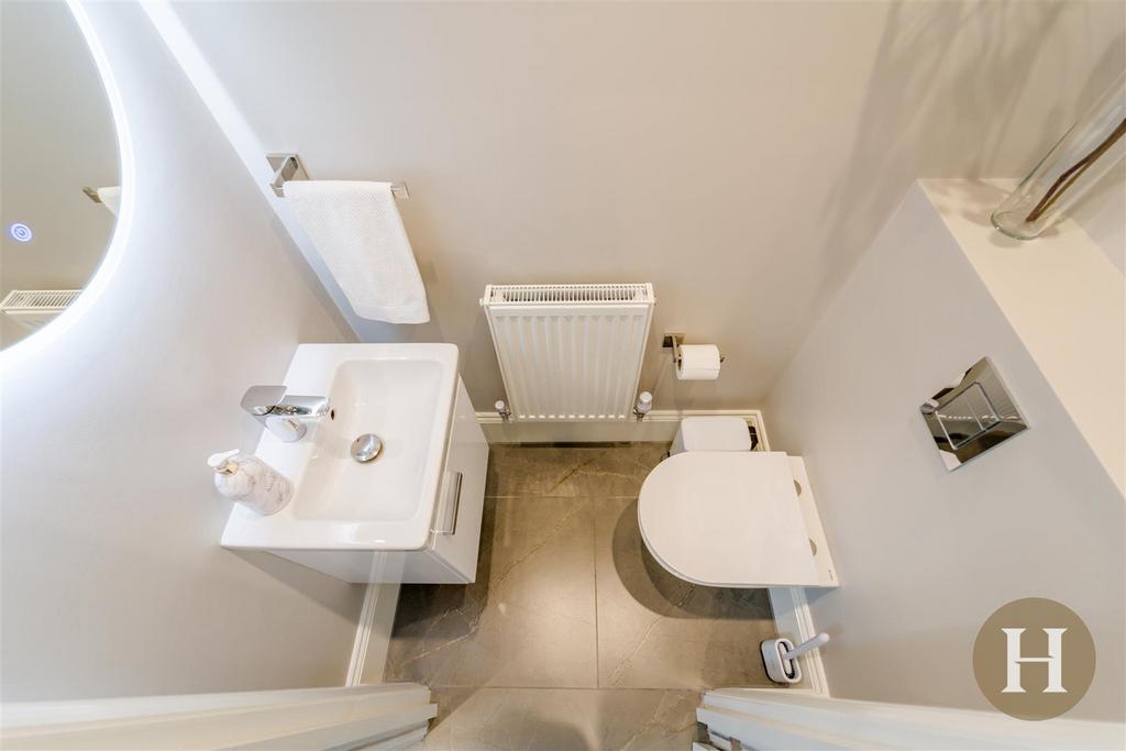Hadleigh Estate Agents-5.jpg