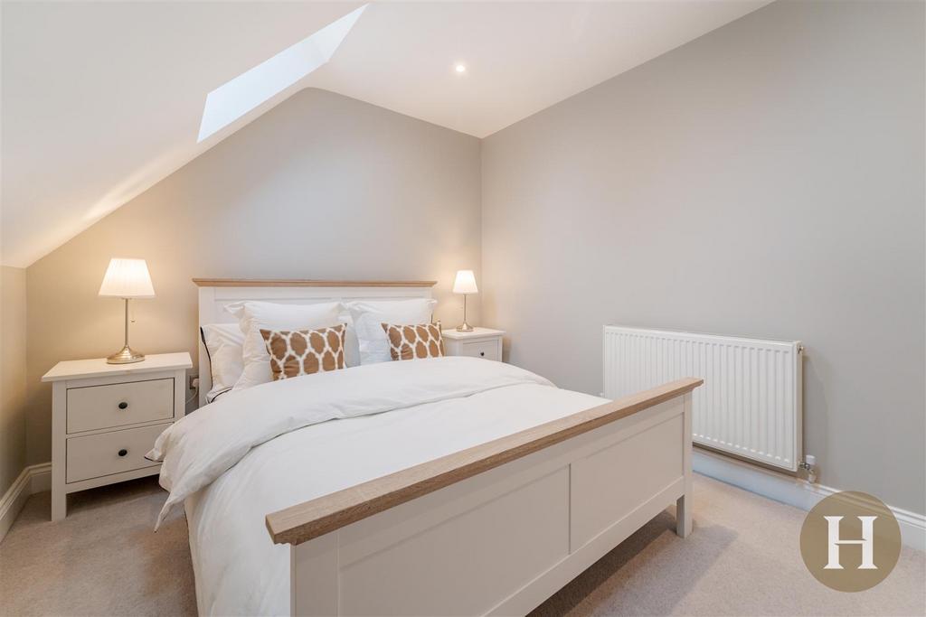 Hadleigh Estate Agents-26.jpg