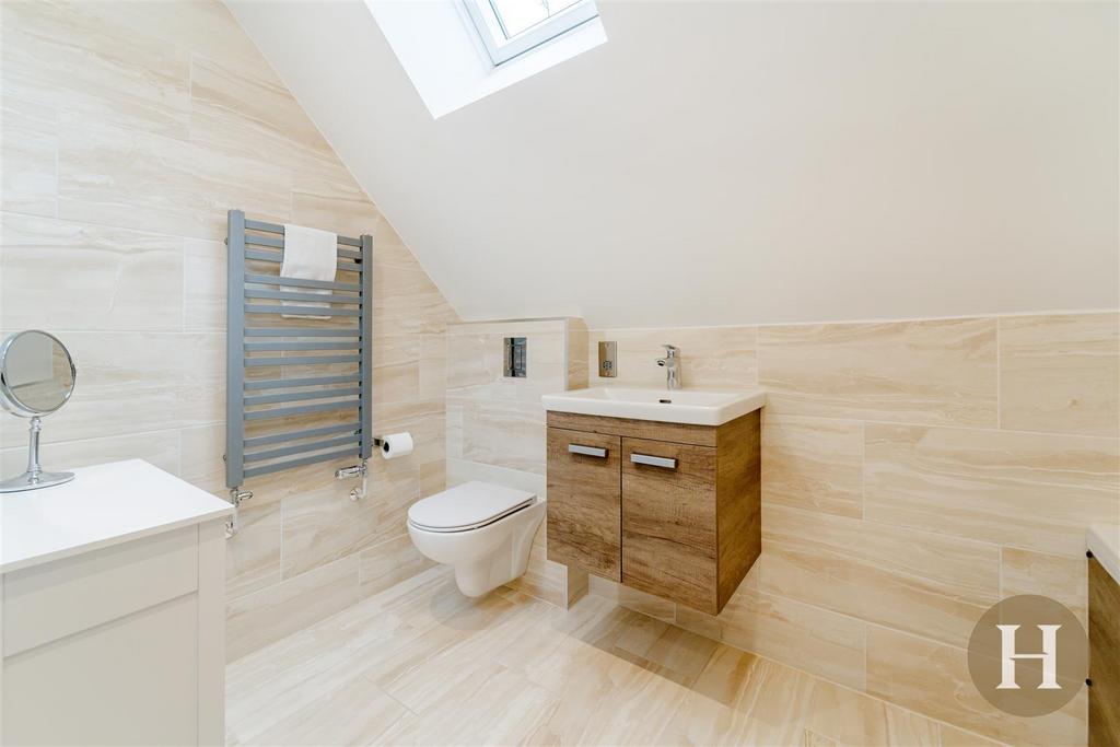 Hadleigh Estate Agents-29.jpg