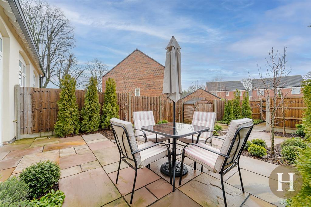Hadleigh Estate Agents-36.jpg