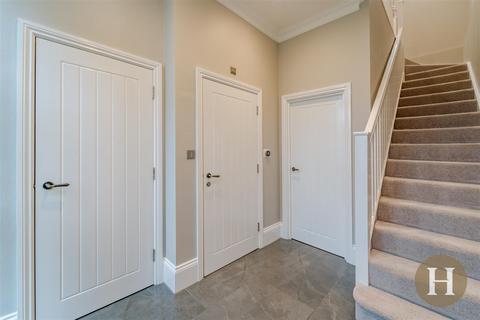 2 bedroom mews for sale, Martineau Drive, Harborne, Birmingham, B32