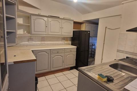 undefined, 177 Cole Valley Road, B28