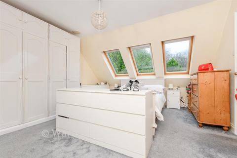 4 bedroom detached house for sale, School Lane, Meopham DA13