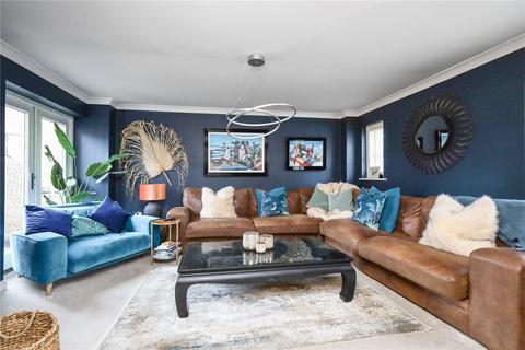 3 bedroom detached house for sale, Kiln Avenue, Haslemere, Surrey, GU27