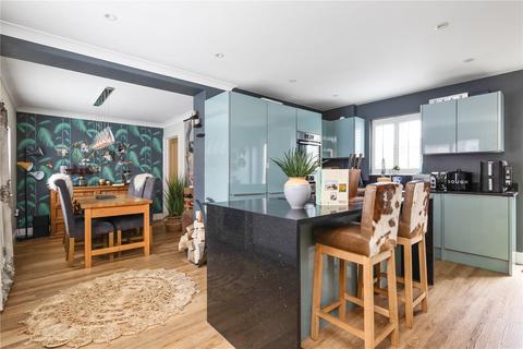 3 bedroom detached house for sale, Kiln Avenue, Haslemere, Surrey, GU27