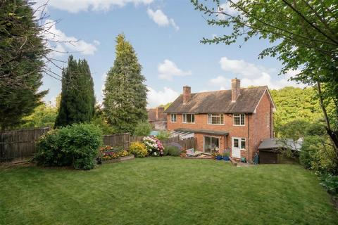 3 bedroom semi-detached house for sale, Barn Crescent, Purley CR8