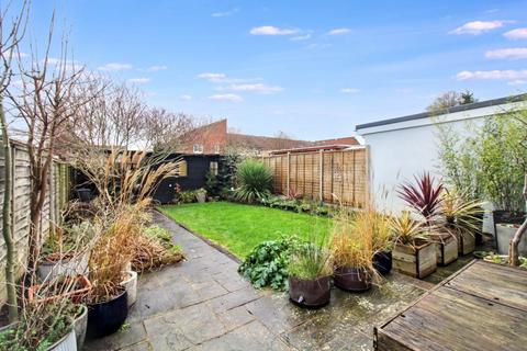 3 bedroom semi-detached house for sale, Grecian Street, Aylesbury
