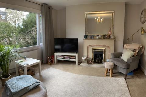 2 bedroom flat for sale, Manor Vale, Brentford TW8