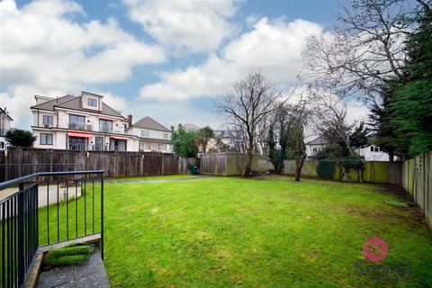 2 bedroom flat for sale, Graham Road, Hendon