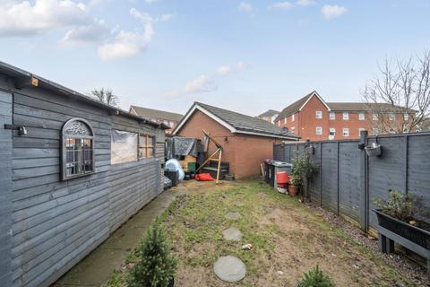 3 bedroom end of terrace house for sale, Wilks Road, Grantham, Lincolnshire, NG31