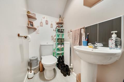 3 bedroom end of terrace house for sale, Wilks Road, Grantham, Lincolnshire, NG31