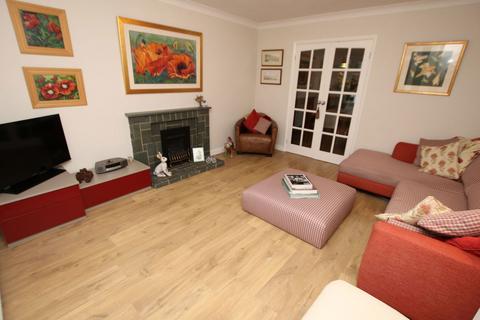 3 bedroom detached house for sale, Rosedale Gardens, Barnsley
