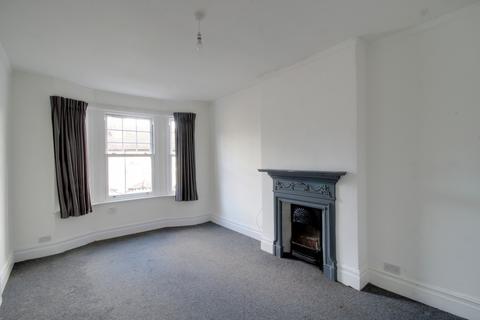 3 bedroom flat to rent, Southbridge Road, Croydon CR0