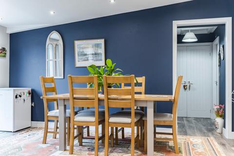 5 bedroom detached bungalow for sale, Glebe Road, Watton