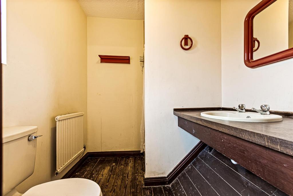En suite shower room