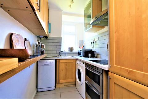 undefined, Cross Deep, Twickenham TW1