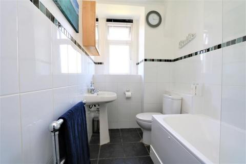 undefined, Cross Deep, Twickenham TW1