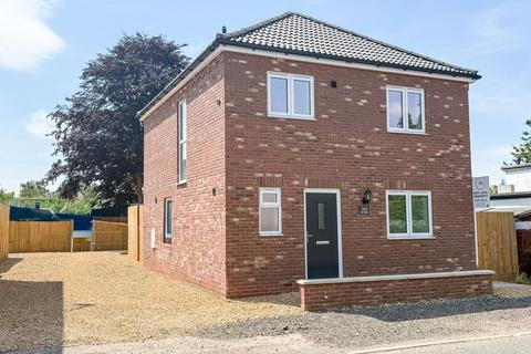 3 bedroom detached house for sale, High Road, Newton-In-The-Isle, PE13