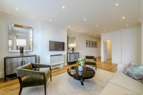 3 bedroom flat to rent, Three Bedroom  Two Bathroom  Strathmore Court  Park Road  St Johns Wood NW8