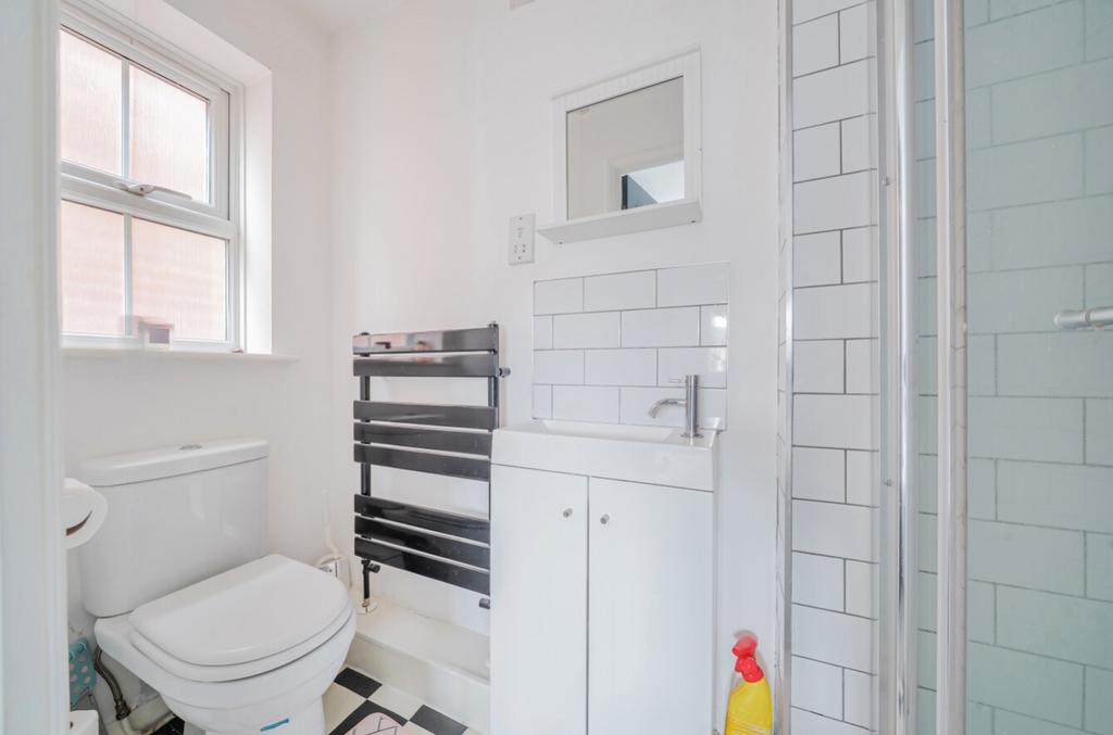 1401242-18-696e109333c05