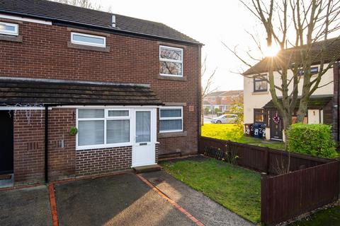 3 bedroom end of terrace house for sale, Manor House Close, Leyland