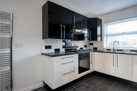 3 bedroom end of terrace house for sale, Manor House Close, Leyland