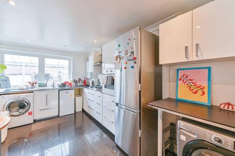 4 bedroom terraced house for sale, Somerleyton Road, Brixton, London, SW9