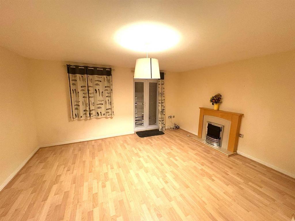 4eb350e9-0901-4065-bc44-6a87286a5d94.jpg