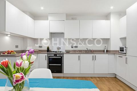 2 bedroom apartment to rent, 201 Carpenter House