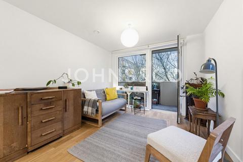 2 bedroom apartment to rent, 201 Carpenter House