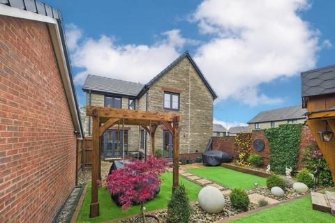 4 bedroom detached house for sale, Clos Y Cawell, Bridgend CF32