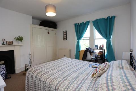 2 bedroom flat to rent, Denmark Villas, Hove